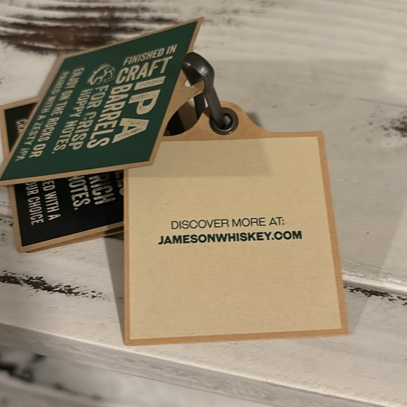 SOLD!! Empty Jameson Triology Gift Pack Triple Sampler & Decorative Carry Holder - Picture 8 of 15